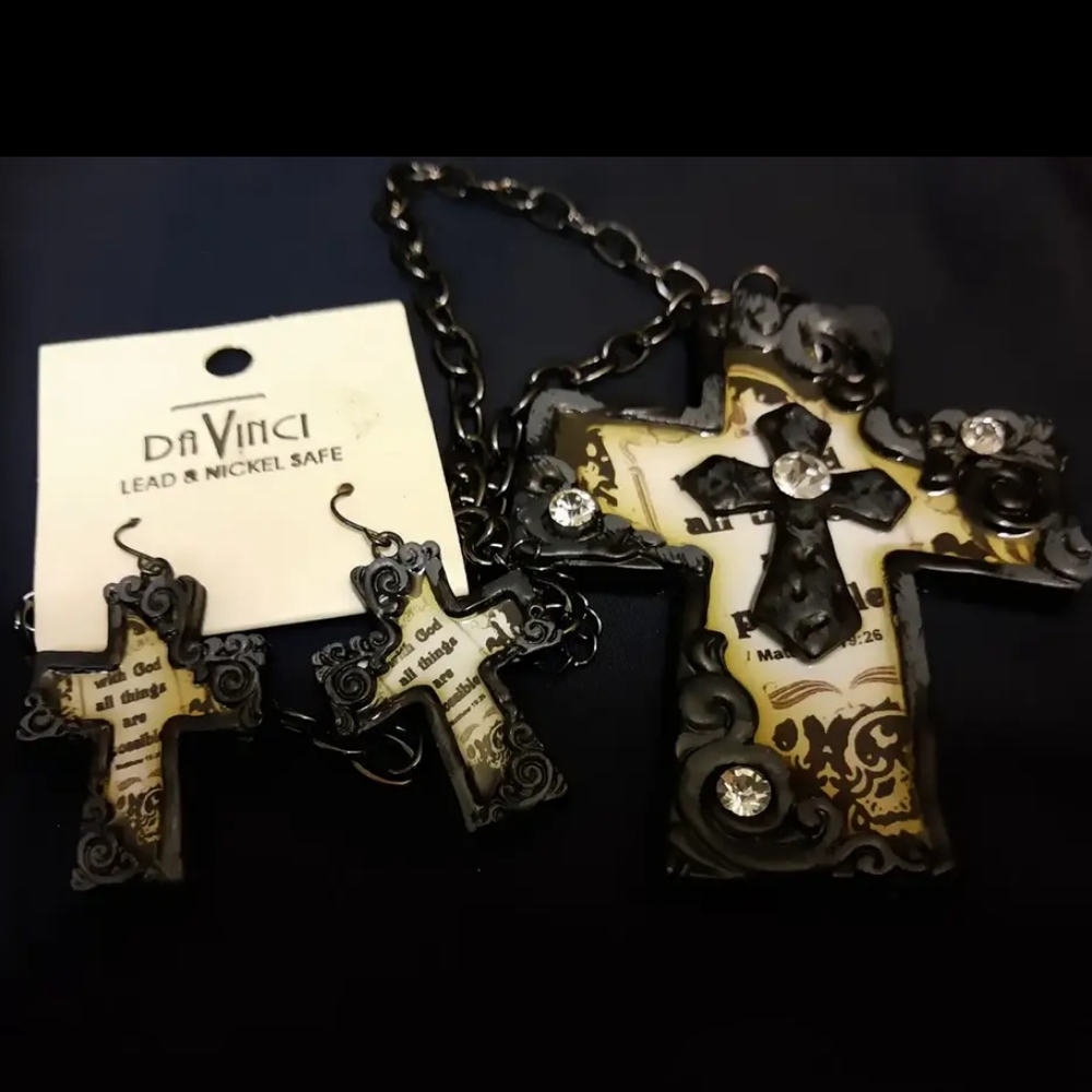 HUGE METAL CROSS CHOCKER NECKLACE SET